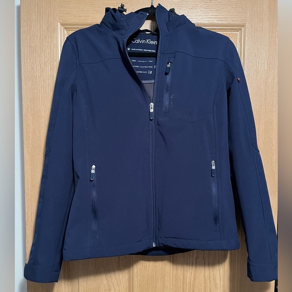 Calvin Klein Soft Shell Jacket with Detachable Hood - Picture 2 of 11
